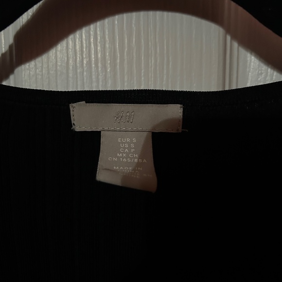 H&M NWOT BUSTIER STYLE TOP TRENDY LONG SLEEVE BLACK SIZE SMALL US EU S NEW TAGS - Picture 7 of 13